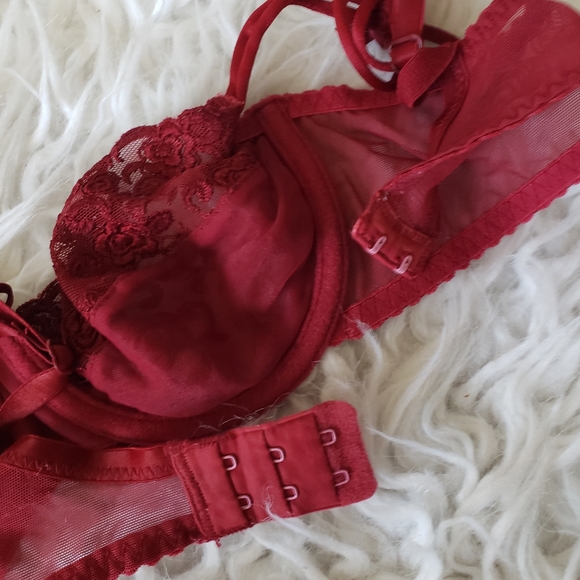Tesco 34A Burgundy lace set - Picture 3 of 5